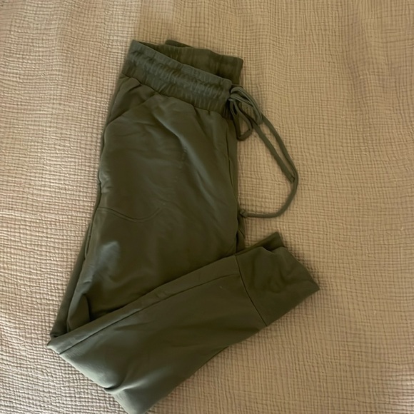 Free People Sweatpants - Picture 2 of 3